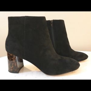 Anne Taylor Black Suede/Tortoise Booties - Sz 9